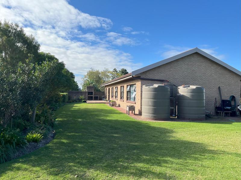 4 Bedroom Property for Sale in Heather Park Western Cape